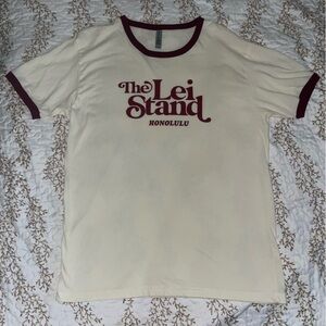 EUC The Lei Stand Honolulu Hawaii bar Ringer Tee shirt unisex size large red